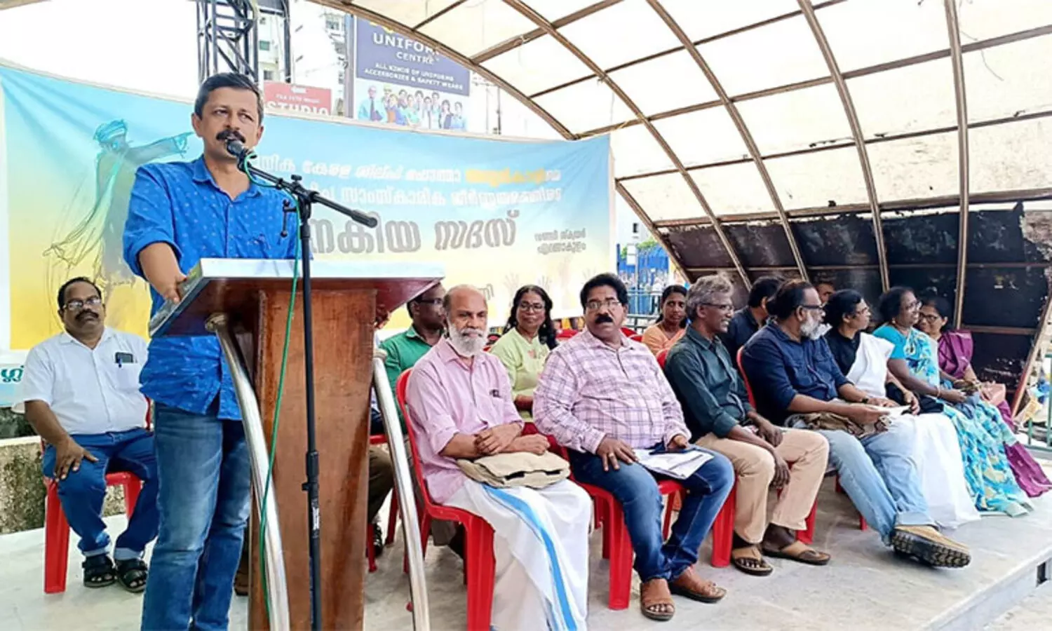 അയ്യൻകാളിയെ അധിക്ഷേപിക്കുമ്പോൾ അപമാനിക്കപ്പെടുന്നത് മലയാളികളെന്ന് എസ്. ഹരീഷ്