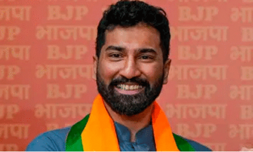 അനിൽ ആന്‍റണി ബി.ജെ.പി സ്ഥാനാർഥി? പുതുപ്പള്ളിയിൽ അഭ്യൂഹം മുറുകുന്നു