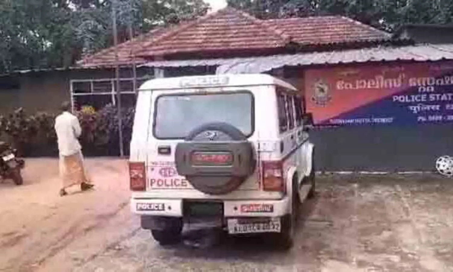 തിരുവല്ലയിൽ പ്രസവിച്ച് കിടന്ന യുവതിയെ കുത്തിവെച്ച് ​കൊല്ലാൻ ശ്രമം: നഴ്സ് വേഷത്തിലെത്തിയ ഭർത്താവിന്റെ പെൺസുഹൃത്ത് പിടിയിൽ