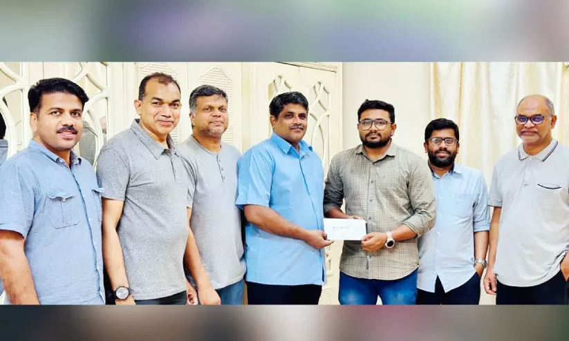 നിർധന കുടുംബത്തിന് പ്രവാസി വെൽഫെയറിന്റെ കൈത്താങ്ങ് നിർധന കുടുംബത്തിന് പ്രവാസി വെൽഫെയറിന്റെ കൈത്താങ്ങ്