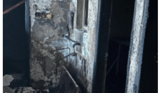 ജലീ​ബ് അ​ൽ ഷു​വൈഖി​ൽ വീ​ടി​ന് തീ​പി​ടി​ച്ചു