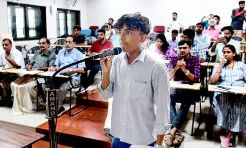 ഫൈനലിന്‍റെ ആവേശപ്പെരുമ തീർത്ത്​ വള്ളംകളി കമന്‍ററി മത്സരം