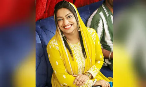 അ​വ​താ​ര​ക​യാ​യി തി​ള​ങ്ങു​ന്ന അ​മി​ത​ക്ക്​ അ​ക്കാ​ദ​മി​ക രം​ഗ​ത്തും റാ​ങ്ക്​ തി​ള​ക്കം