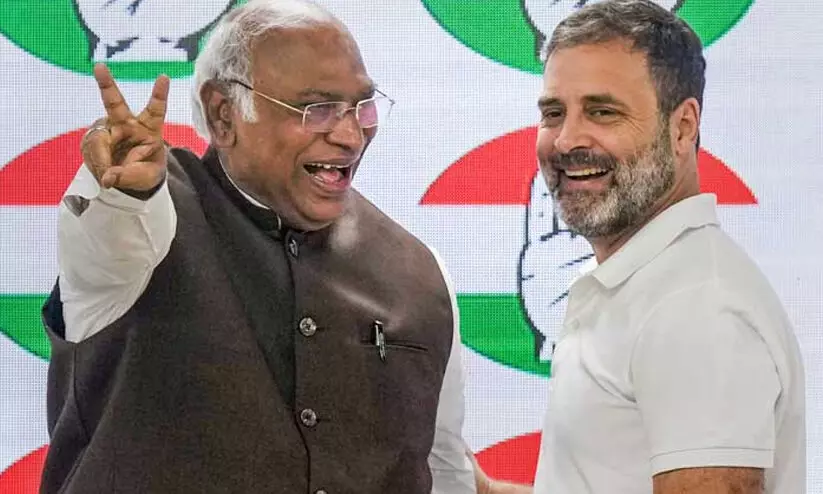 രാഹുൽ ഗാന്ധിയുടെ ലോക്സഭാംഗത്വം പുനഃസ്ഥാപിക്കൽ; സ്പീക്കർ ഒഴിഞ്ഞുമാറുന്നുവെന്ന് കോൺഗ്രസ് രാഹുൽ ഗാന്ധിയുടെ ലോക്സഭാംഗത്വം പുനഃസ്ഥാപിക്കൽ; സ്പീക്കർ ഒഴിഞ്ഞുമാറുന്നുവെന്ന് കോൺഗ്രസ്