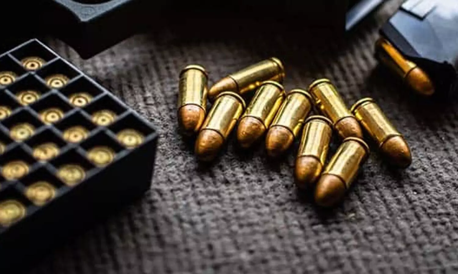 വിമാനത്താവളത്തിൽ യാത്രക്കാരനിൽനിന്ന്​ വെടിയുണ്ട പിടികൂടി