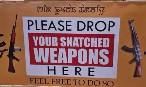 കവർന്ന ആയുധങ്ങൾ ഇവിടെ നിക്ഷേപിക്കൂ! മണിപ്പൂരിൽ ഡ്രോപ് ബോക്സുകൾ സ്ഥാപിച്ച് പൊലീസ്