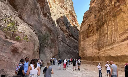 നി​ധി​യി​രി​ക്കു​ന്ന ശ​വ​കു​ടീ​രം!