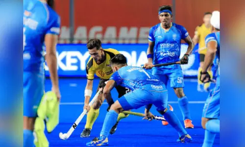 മ​ലേ​ഷ്യ​യെ ത​ക​ർ​ത്തു; ഇ​ന്ത്യ സെ​മി​യി​ലേ​ക്ക്