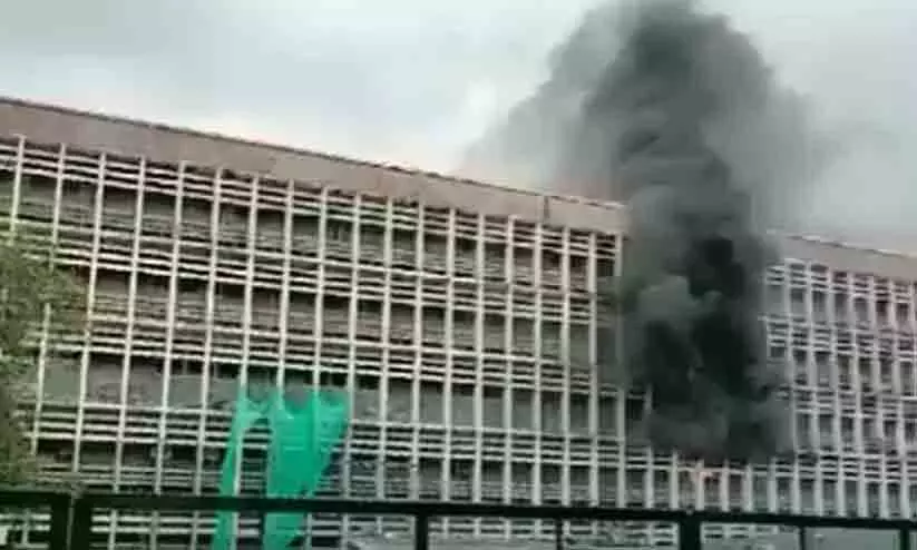 ഡൽഹി എയിംസ് ആശുപത്രിയിൽ തീപിടിത്തം