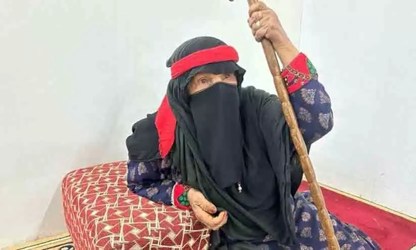 110-ാം വയസ്സിൽ ആദ്യാക്ഷരത്തിന്റെ മധുരവുമായി സൗദി വനിത 110-ാം വയസ്സിൽ ആദ്യാക്ഷരത്തിന്റെ മധുരവുമായി സൗദി വനിത