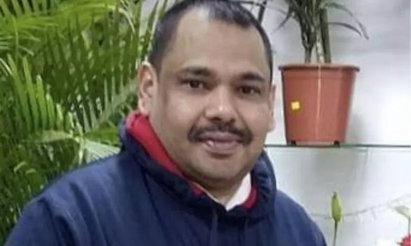 പ്ലൈവുഡ് ഫാക്ടറിയുടെ സ്ലാബ് തകർന്ന് സൂപ്പർവൈസർ മരിച്ചു പ്ലൈവുഡ് ഫാക്ടറിയുടെ സ്ലാബ് തകർന്ന് സൂപ്പർവൈസർ മരിച്ചു