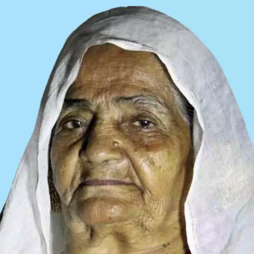 ആ​മി​നു