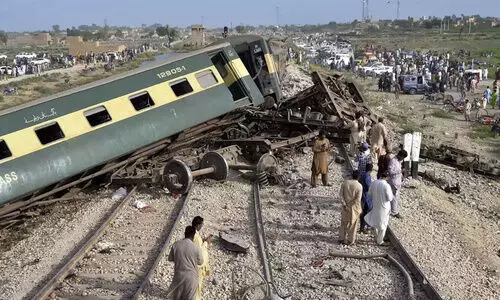 Pakistan train accident