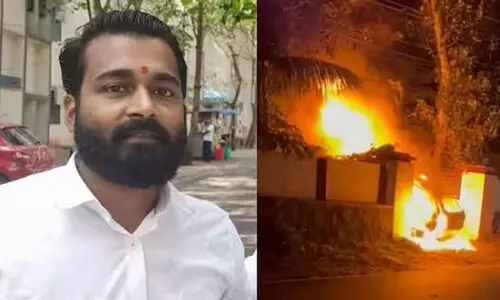 വീട്ടിലേക്ക് കയറ്റുന്നതിനിടെ കാർ പൊട്ടിത്തെറിച്ച് തീഗോളമായി; യുവാവിന് ദാരുണാന്ത്യം