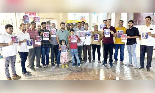 രാ​ഹു​ൽ ഗാ​ന്ധി കേ​സി​ലെ വി​ധി: മ​ത്ര സൂ​ഖി​ൽ മ​ധു​ര​വി​ത​ര​ണം