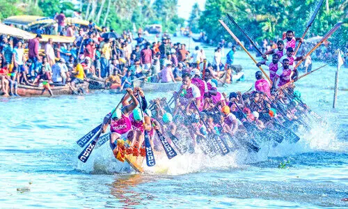 ആരവം, ആവേശം; മുത്തേരിമട പൂരം