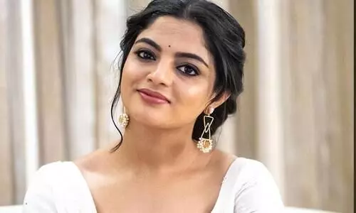 Actress Nikhila Vimal Shares  Emotional  Words About  Father