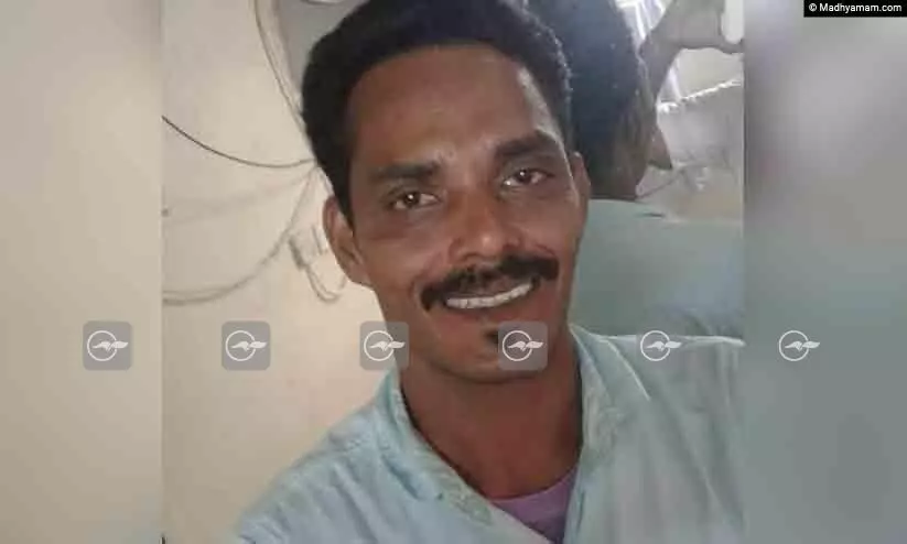 മത്സ്യബന്ധനത്തിനിടെ തോണി മറിഞ്ഞ് ഒരാൾ മരിച്ചു; രണ്ടുപേർ നീന്തി രക്ഷപ്പെട്ടു