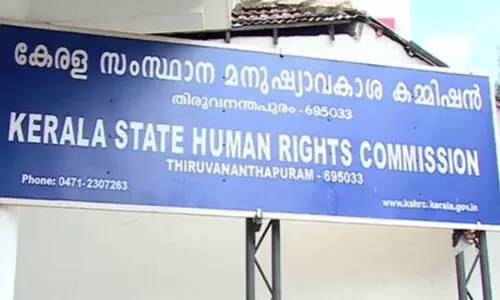 തട്ടുകടയുടമയുടെ പുകവലി കാരണം ആരോഗ്യം ക്ഷയിച്ചെന്ന് പരാതി; ഇടപെടേണ്ടതില്ലെന്ന് മനുഷ്യാവകാശ കമീഷൻ