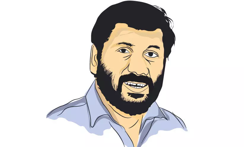 പുഞ്ചിരിച്ച് കടന്നുവന്നു; പ്രേക്ഷകനെ പൊട്ടിച്ചിരിപ്പിച്ചു പുഞ്ചിരിച്ച് കടന്നുവന്നു; പ്രേക്ഷകനെ പൊട്ടിച്ചിരിപ്പിച്ചു