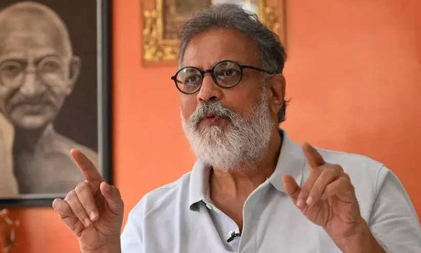 thushar gandhi thushar gandhi