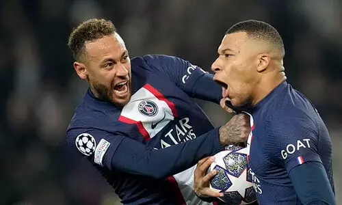 സൂപ്പർതാരത്തെ ഒഴിവാക്കാൻ പി.എസ്.ജി! സ്റ്റേഡിയത്തിൽനിന്ന് പോസ്റ്റർ മാറ്റി; ജഴ്സി വിൽപനയും നിർത്തിവെച്ചു