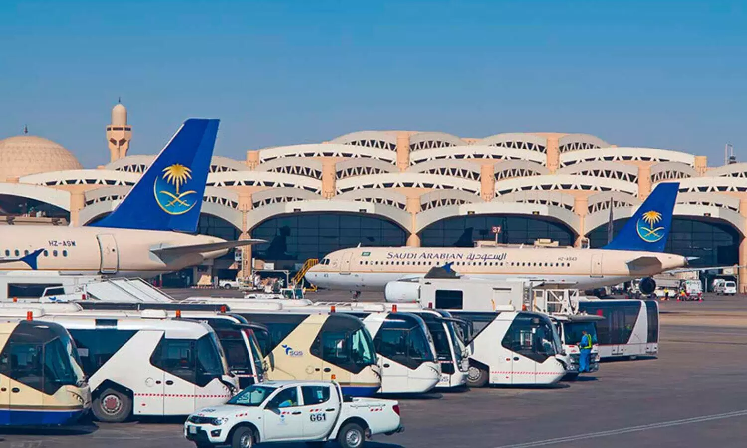 വി​മാ​ന യാ​ത്ര: പ്ര​വാ​സി​ക​ളെ ബു​ദ്ധി​മു​ട്ടി​ക്കു​ന്ന​ത് അ​വ​സാ​നി​പ്പി​ക്ക​ണം