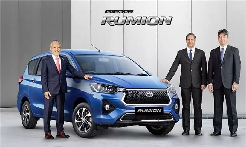 Toyota Rumion MPV revealed Toyota Rumion MPV revealed
