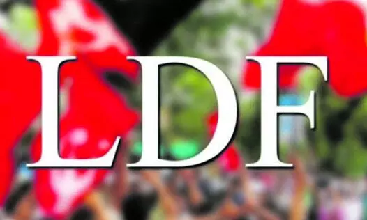 പുതുപ്പള്ളി ഉപതെരഞ്ഞെടുപ്പ് നീട്ടിവെക്കണമെന്ന്  എൽ.ഡി.എഫ്; കമീഷന് പരാതി നൽകി