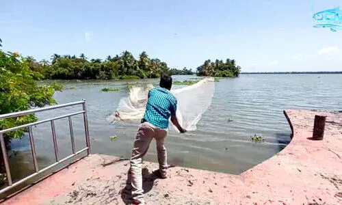 ലക്ഷങ്ങൾ പാഴായി; ഹൗസ് ബോട്ട്​ ലാൻഡിങ് സെന്‍റർ മീൻപിടുത്ത കേന്ദ്രമായി