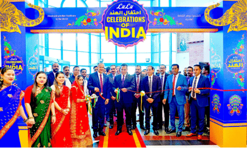 ലു​ലു​വി​ൽ ഇ​ന്ത്യ​ൻ സ്വാ​ത​ന്ത്ര്യ​ദി​ന ആ​ഘോ​ഷ​ങ്ങ​ൾ​ക്ക്​​ തു​ട​ക്കം