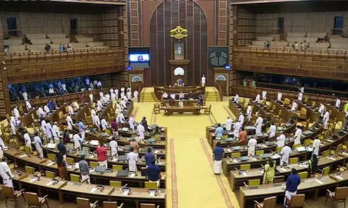 താനൂർ കസ്റ്റഡി മരണം: സഭയിൽ ഇറങ്ങിപ്പോക്ക്