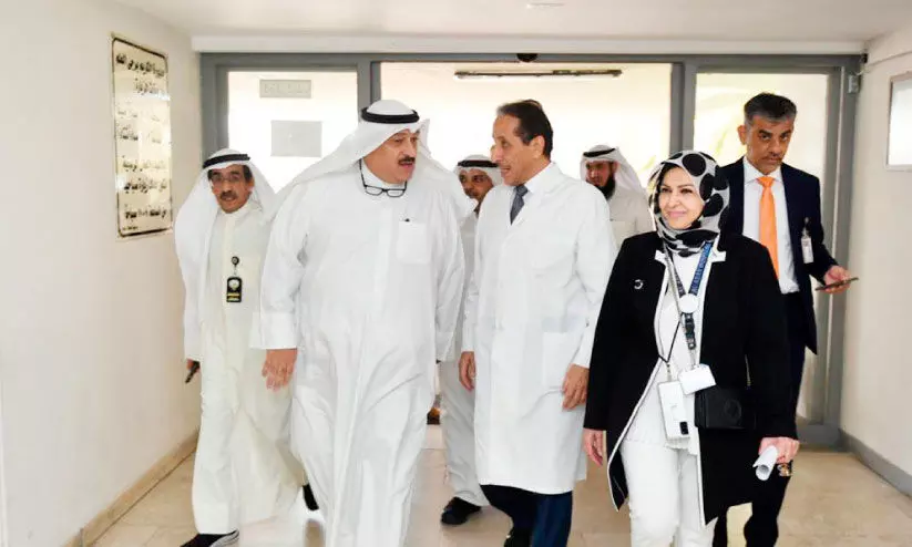 അദാൻ ആശുപത്രി ആരോഗ്യമന്ത്രി സന്ദർശിച്ചു അദാൻ ആശുപത്രി ആരോഗ്യമന്ത്രി സന്ദർശിച്ചു