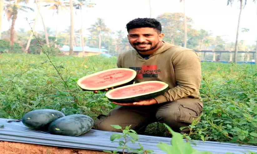 മണ്ണിന്റെ കണക്കറിഞ്ഞ ശ്യാം മോഹന് യുവ കർഷക പുരസ്കാരം മണ്ണിന്റെ കണക്കറിഞ്ഞ ശ്യാം മോഹന് യുവ കർഷക പുരസ്കാരം