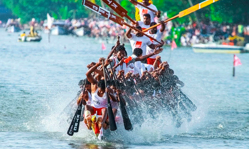 നെഹ്റുട്രോഫി വള്ളംകളിക്ക് വൻ സുരക്ഷ; 50 ബോട്ടുകൾ, രണ്ടായിരത്തിലധികം പൊലീസുകാർ നെഹ്റുട്രോഫി വള്ളംകളിക്ക് വൻ സുരക്ഷ; 50 ബോട്ടുകൾ, രണ്ടായിരത്തിലധികം പൊലീസുകാർ