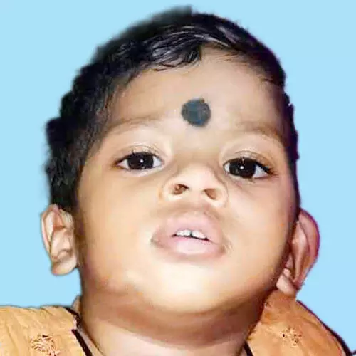 ഝാ​ർ​ഖ​ണ്ഡ് സ്വ​ദേ​ശി​യു​ടെ പി​ഞ്ചു​കു​ഞ്ഞ് മ​ണ്ണെ​ടു​ത്ത കു​ഴി​യി​ൽ മ​രി​ച്ച​നി​ല​യി​ൽ