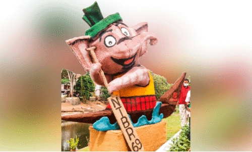 നെ​ഹ്‌​റു ട്രോ​ഫി വ​ള്ളം​ക​ളി​:ഹിറ്റായി കയറില്‍ തീര്‍ത്ത കേശു