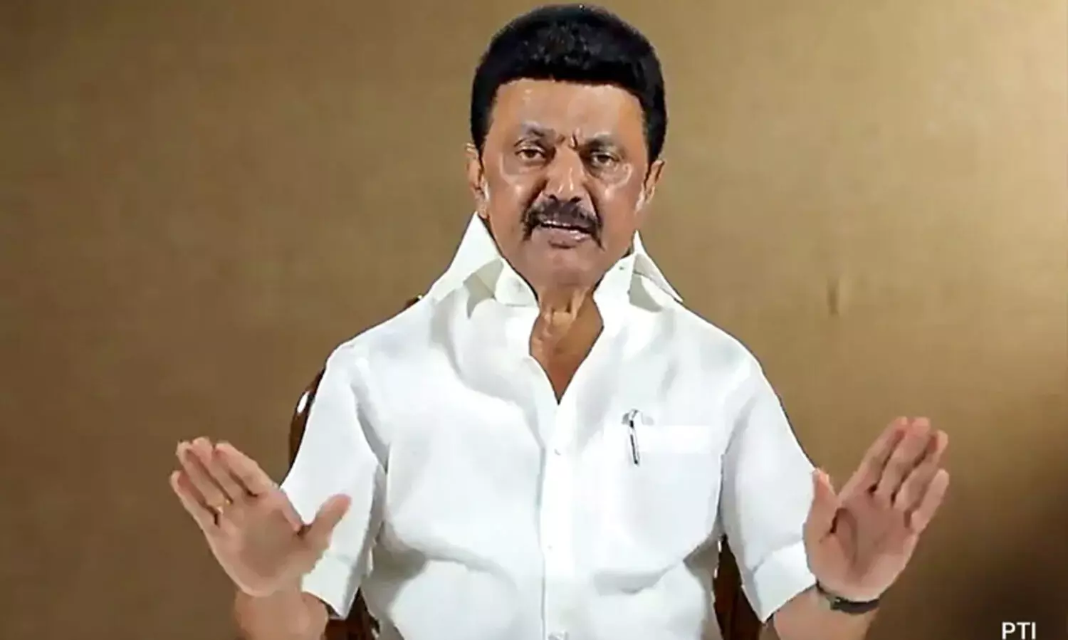 ഹിന്ദി അടിച്ചേൽപ്പിക്കുന്നു, ഉച്ചരിക്കാൻ പ്രയാസം; ക്രിമിനൽ നിയമങ്ങളുടെ പേരുമാറ്റത്തിനെതിരെ ഡി.എം.കെ