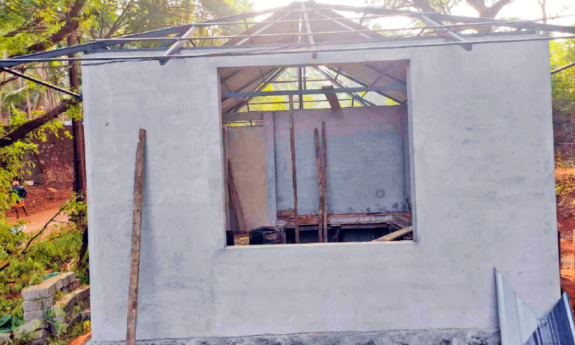 Garbage disposal center