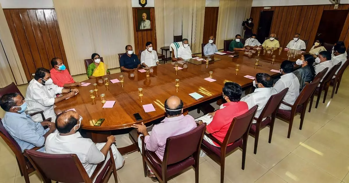 നാല് മന്ത്രിമാരും ചീഫ് വിപ്പും താമസിക്കുന്നത് വാടക കെട്ടിടത്തിൽ; ചെലവ് ലക്ഷങ്ങൾ