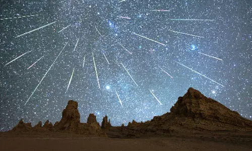 പെ​ർ​സീ​ഡ് ഉ​ൽ​ക്കാ​വ​ർ​ഷം ഇ​ന്ന്​; മ​നോ​ഹ​ര​മാ​യ ആ​കാ​ശ കാ​ഴ്ച കാ​ണാം