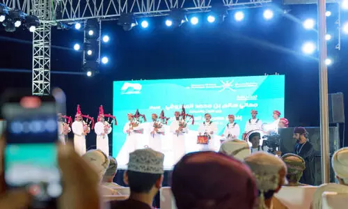 ജ​ബ​ൽ അ​ഖ്​​ദ​ർ ഫെ​സ്റ്റി​വ​ൽ സ​ന്ദ​ർ​ശ​ക​ർ 10,000 ക​ട​ന്നു