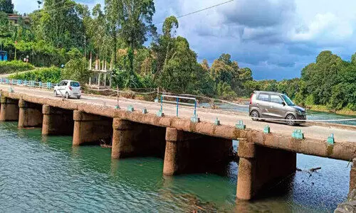 പഴയിടം കോസ്വേക്ക് പകരം പാലം നിർമിക്കണം പഴയിടം കോസ്വേക്ക് പകരം പാലം നിർമിക്കണം