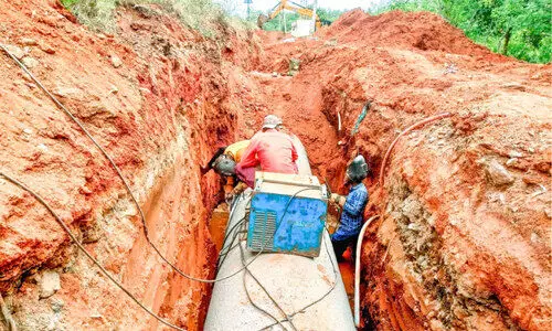 മധുര കുടിവെള്ള പദ്ധതി ആറുമാസത്തിനകം പൈപ്പുകളിൽ മർദ പരിശോധന നടത്തി മധുര കുടിവെള്ള പദ്ധതി ആറുമാസത്തിനകം പൈപ്പുകളിൽ മർദ പരിശോധന നടത്തി