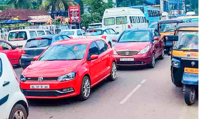 എന്ന് തീരും ഈ കുരുക്ക് ? എന്ന് തീരും ഈ കുരുക്ക് ?