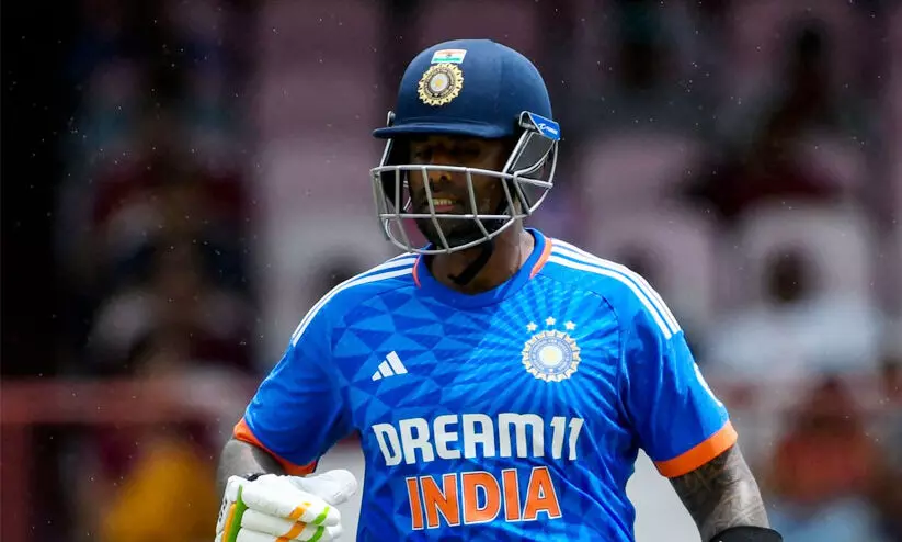 രക്ഷകനായി സൂര്യകുമാർ, നിരാശപ്പെടുത്തി സഞ്ജു; വിൻഡീസിന് ജയിക്കാൻ 166 രക്ഷകനായി സൂര്യകുമാർ, നിരാശപ്പെടുത്തി സഞ്ജു; വിൻഡീസിന് ജയിക്കാൻ 166