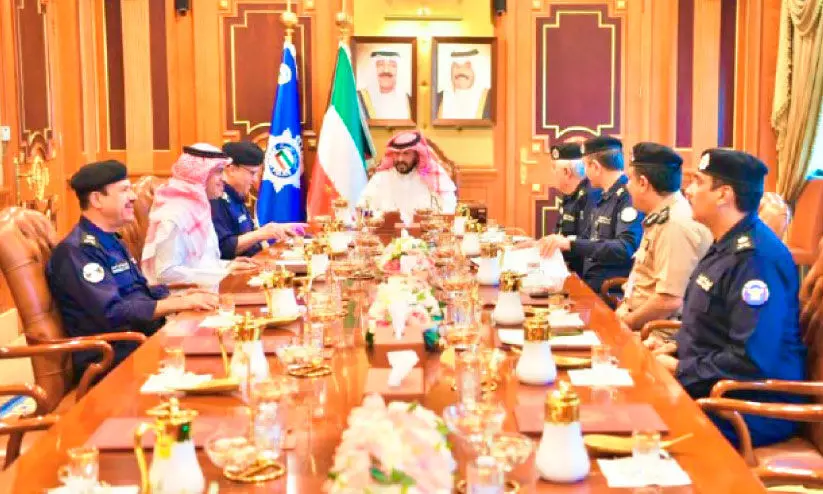 നിയമലംഘകരെ കണ്ടെത്തൽ: സുരക്ഷ പരിശോധനകൾ തുടരും -കുവൈത്ത് ആഭ്യന്തര മന്ത്രി