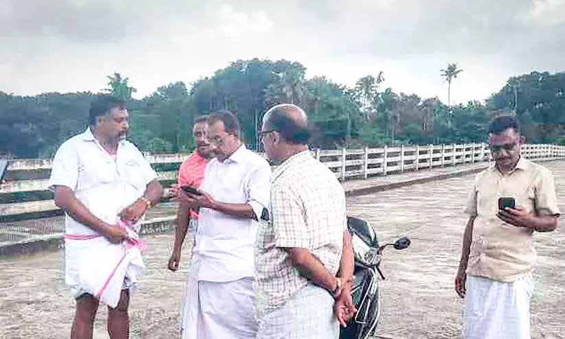 അ​ഴിയാക്കുരുക്ക് ; മുറിക്കല്ല് പാലം താൽക്കാലികമായി  തുറക്കുന്നു