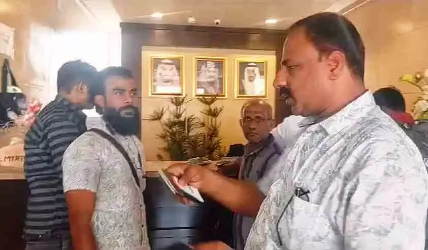 കരിപ്പൂരിലേക്കുള്ള എയർ ഇന്ത്യ എക്​സ്​പ്രസ്​ വിമാനം മുടങ്ങി; യാത്രക്കാർ റിയാദിലെ ഹോട്ടലിൽ