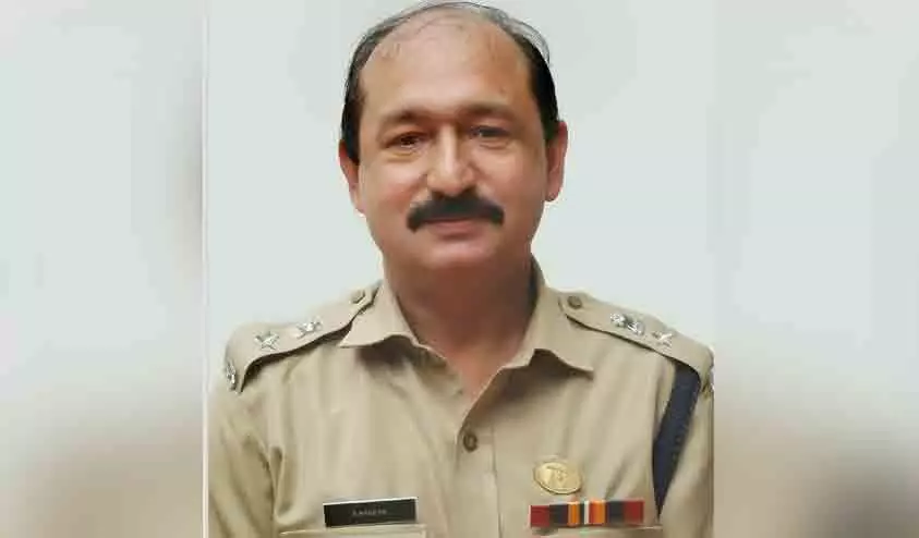 എസ്.പി ആർ. മഹേഷിന് വിശിഷ്ട സേവനത്തിനുള്ള മെഡൽ; രാഷ്ട്രപതിയുടെ പൊലീസ് മെഡലുകൾ പ്രഖ്യാപിച്ചു എസ്.പി ആർ. മഹേഷിന് വിശിഷ്ട സേവനത്തിനുള്ള മെഡൽ; രാഷ്ട്രപതിയുടെ പൊലീസ് മെഡലുകൾ പ്രഖ്യാപിച്ചു